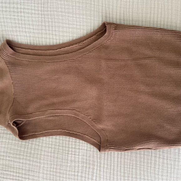 Polo Collar Tank Knit Abercrombie And Fitch (sand) - Picture 3 of 3